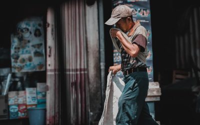 2025년, 온라인으로 돈 버는 방법: 당신의 재정적 자유를 위한 현실적인 가이드 💰