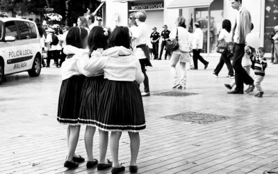 2025년, 변화하는 세상 속 빛나는 인간관계를 위한 소셜 스킬 개선 팁 ✨