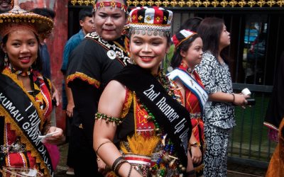 세계인의 마음을 여는 열쇠: 문화별 인사법 & 매너 완벽 가이드 🌍
