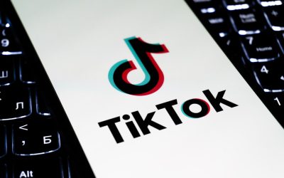 2025년, 숏폼 콘텐츠로 인플루언서 되는 법: 유튜브 쇼츠, 인스타그램 릴스, 틱톡 완벽 가이드