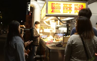 2026년, 미식으로 떠나는 세계 여행: 숨겨진 맛집과 스마트한 여행 꿀팁! 🌍🍴