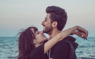 연애 스타일로 보는 MBTI 유형별 특징: 당신의 사랑은 어떤 모습인가요?